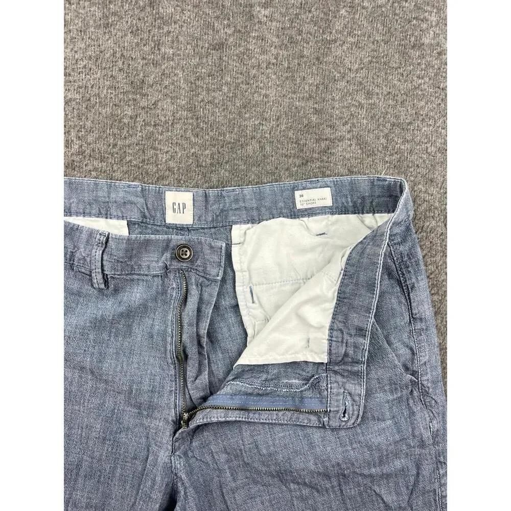 GAP Men's Essential Khaki 10